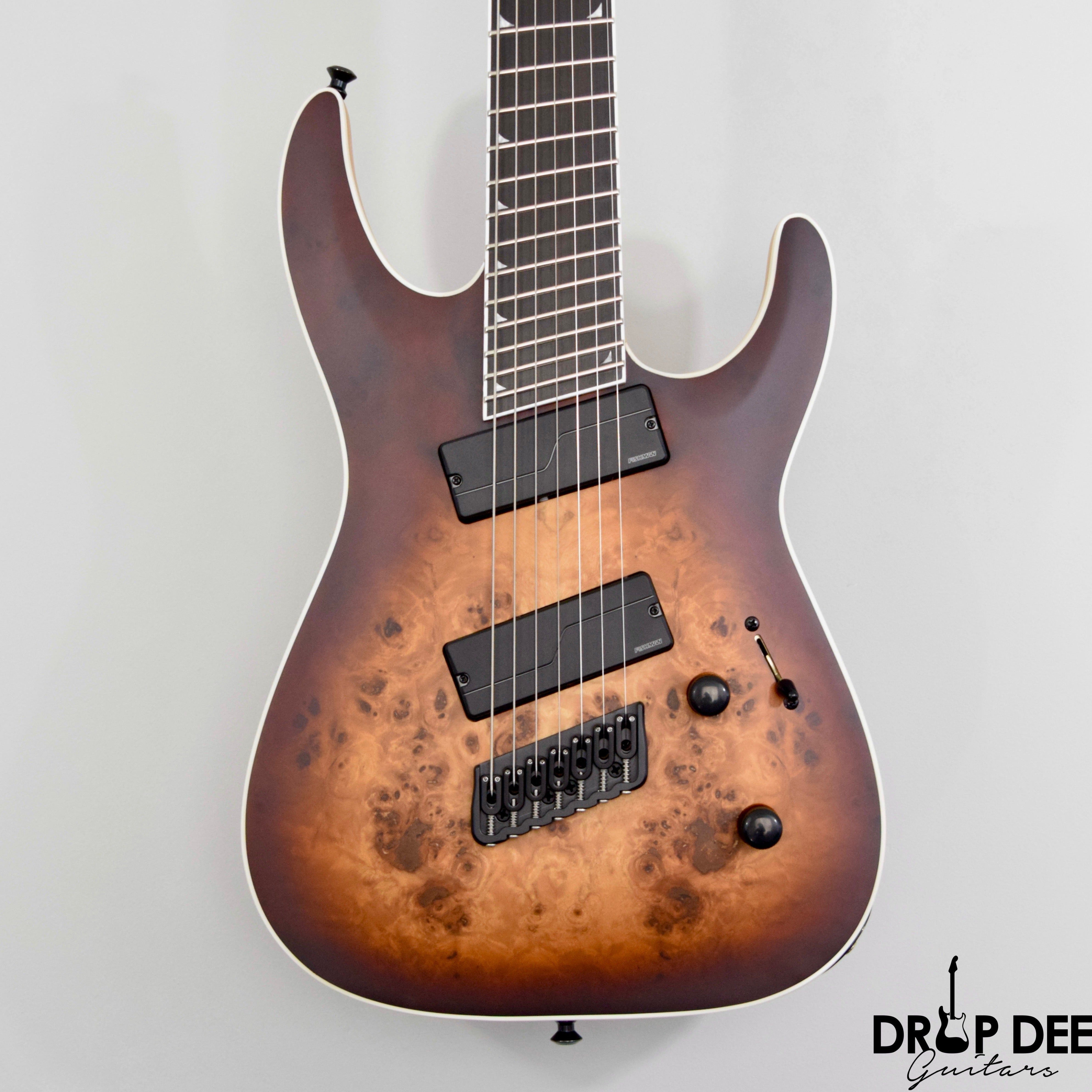 Jackson deals 7 string